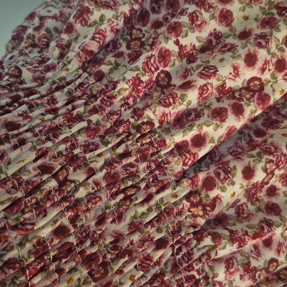 Floral Strapless Ruffle Dress So Adorable  . - Picture 3 of 4